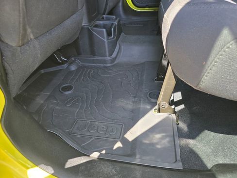 Used 2023 Jeep Wrangler Unlimited Sport image 24