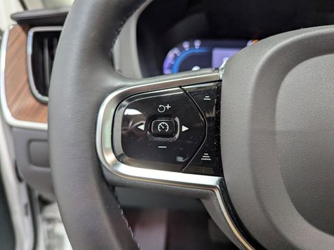 Used 2023 Volvo XC60 T8 Ultimate w/ Climate Package image 20