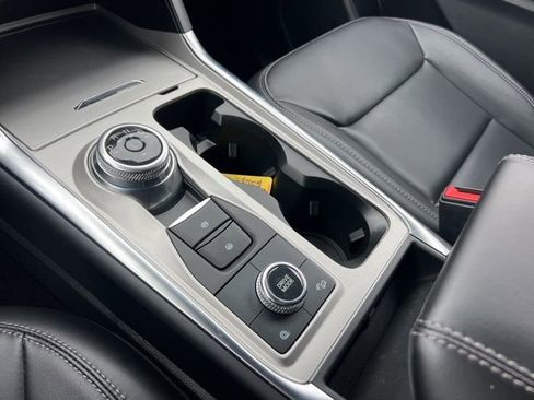 Certified 2023 Ford Explorer XLT w/ Equipment Group 202A image 15