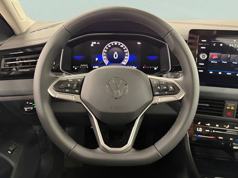 New 2026 Volkswagen Jetta SE image 10