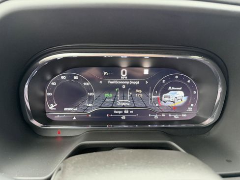 Used 2022 GMC Yukon SLT w/ SLT Luxury Package RWD image 10