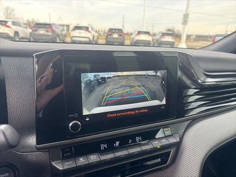 Certified 2025 Toyota Camry SE image 24