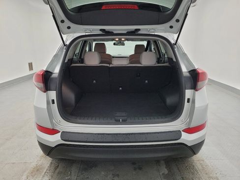 Used 2018 Hyundai Tucson SE image 29