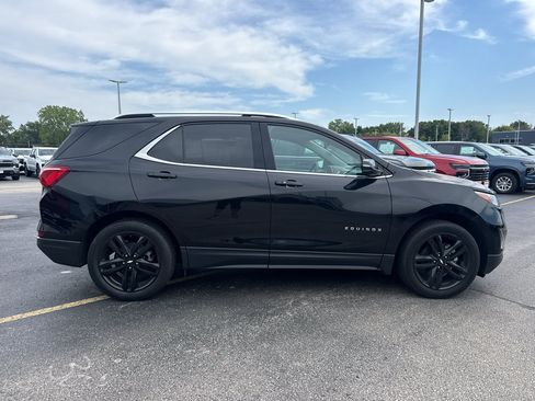 Used 2020 Chevrolet Equinox LT w/ Midnight Edition FWD image 4