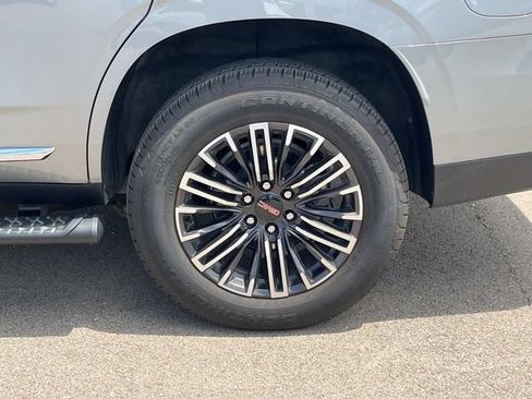 Certified 2025 GMC Yukon Elevation AWD/4WD image 13