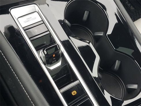 Used 2024 Volkswagen Atlas Cross Sport SEL Premium R-Line image 29