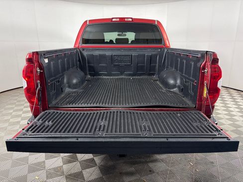 Used 2015 Toyota Tundra SR5 w/ SR5 Upgrade Package AWD/4WD image 30