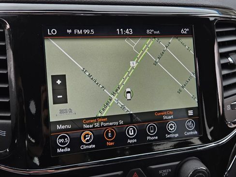 Used 2021 Jeep Grand Cherokee Limited RWD image 24