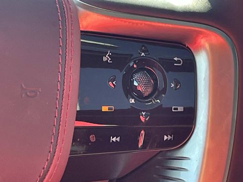 Certified 2025 INFINITI QX80 Autograph image 26