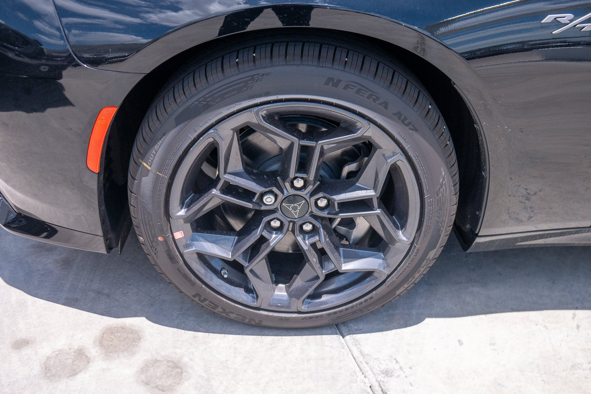 New 2026 Dodge Charger R/T w/ Blacktop Package AWD/4WD image 33
