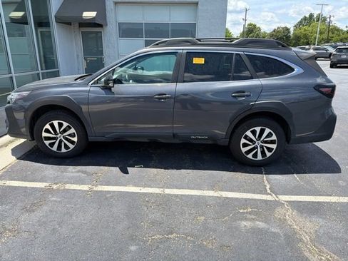 Certified 2023 Subaru Outback Premium w/ Popular Package #1 AWD/4WD image 7