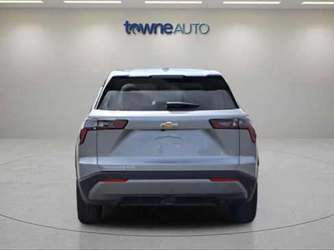 Used 2026 Chevrolet Equinox LT AWD/4WD image 4