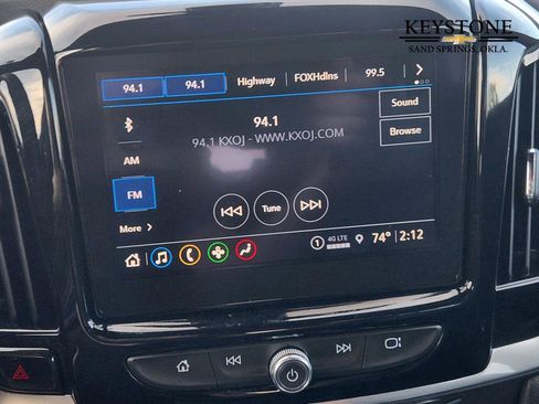 Used 2023 Chevrolet Traverse LT image 18