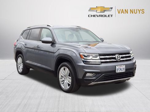 Used 2019 Volkswagen Atlas SE w/ Towing Package FWD image 3