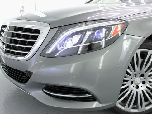 Used 2015 Mercedes-Benz S 550 Sedan image 21