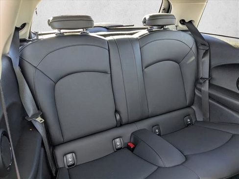 Used 2022 MINI Cooper SE image 19