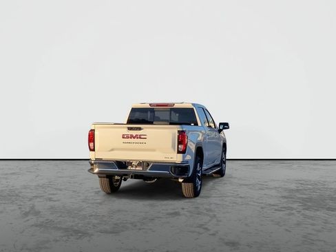 New 2026 GMC Sierra 1500 SLE w/ Preferred Package RWD image 7