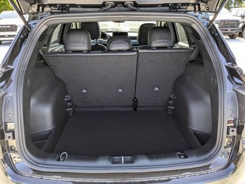 New 2026 Jeep Compass Latitude AWD/4WD image 12
