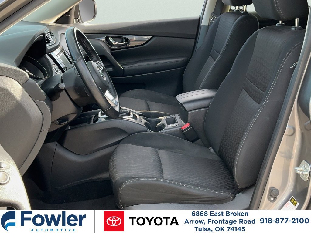 Used 2018 Nissan Rogue SV w/ Premium Package AWD/4WD image 10