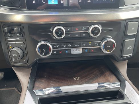 Used 2025 Ford F350 King Ranch image 24