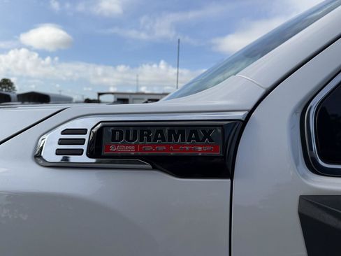 Used 2024 GMC Sierra 2500 Denali w/ Denali Reserve Package AWD/4WD image 5