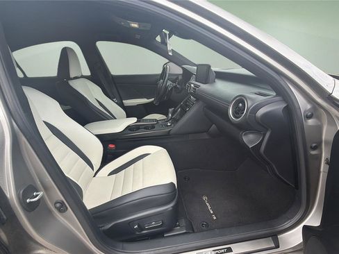 Used 2021 Lexus IS 350 F Sport image 11