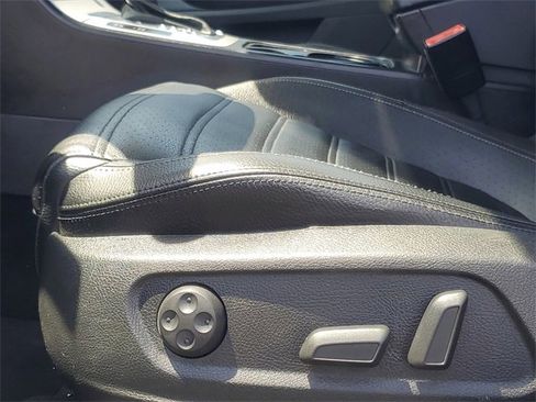 Used 2010 Volkswagen CC Sport image 13