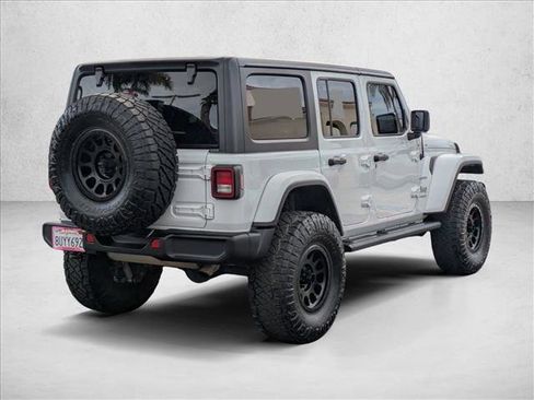 Certified 2021 Jeep Wrangler Unlimited Sahara image 5