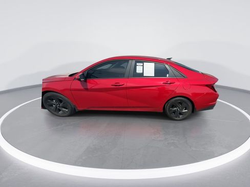 Certified 2022 Hyundai Elantra SEL image 5