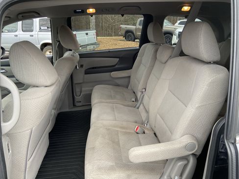Used 2016 Honda Odyssey SE image 12