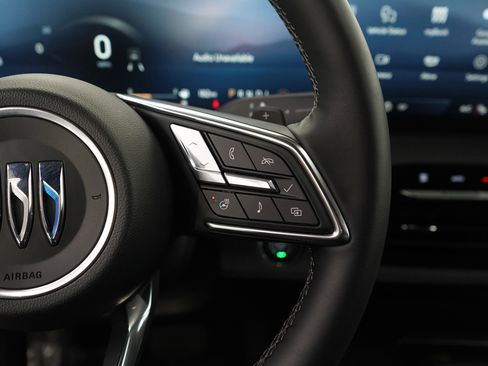 Used 2025 Buick Enclave Sport Touring image 18