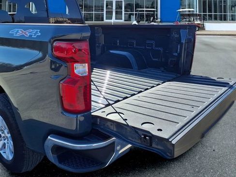 Used 2025 Chevrolet Silverado 1500 LT w/ Safety Package image 24