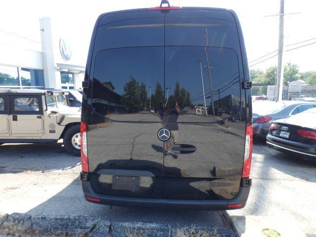 Used 2019 Mercedes-Benz Sprinter 170 image 8
