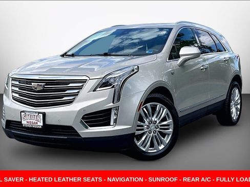 Used 2017 Cadillac XT5 Premium Luxury FWD image 3