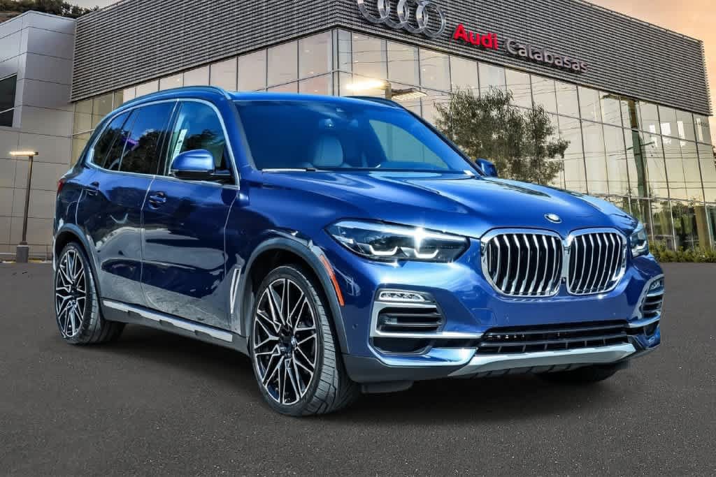 Used 2021 BMW X5 xDrive40i w/ Premium Package AWD/4WD image 3