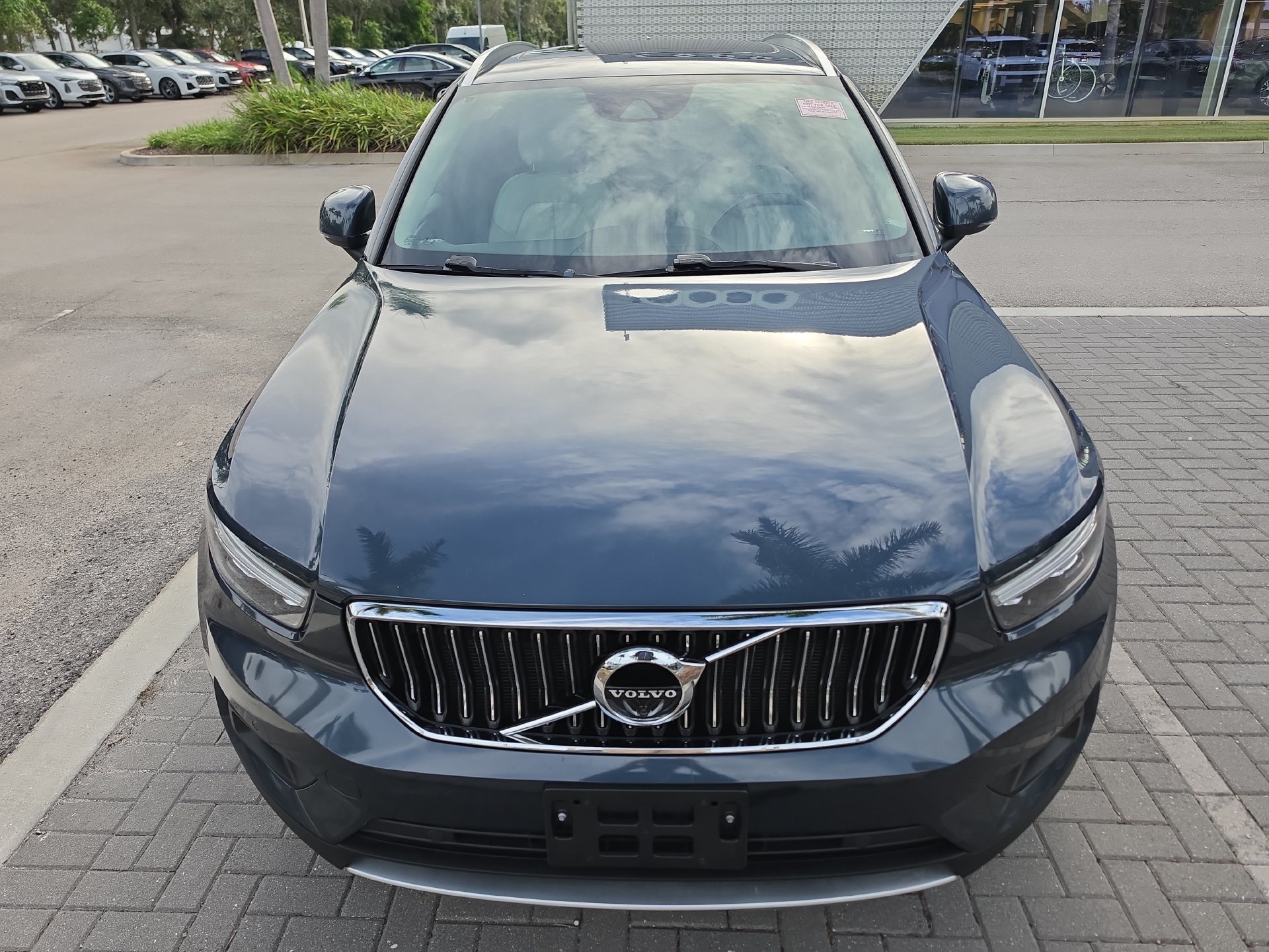 Used 2022 Volvo XC40 T5 Inscription AWD/4WD image 2