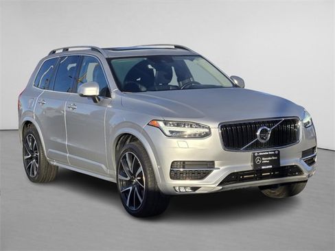 Used 2019 Volvo XC90 T6 Momentum w/ Advanced Package image 1