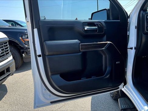 Used 2021 Chevrolet Silverado 1500 RST w/ True North Edition Plus AWD/4WD image 18