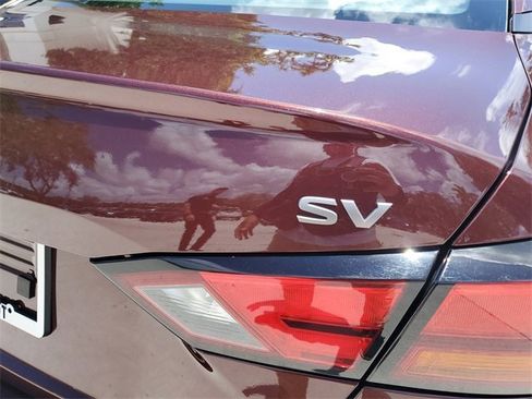 Used 2024 Nissan Altima 2.5 SV image 6