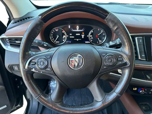 Used 2021 Buick Enclave Avenir w/ Avenir Technology Package image 18