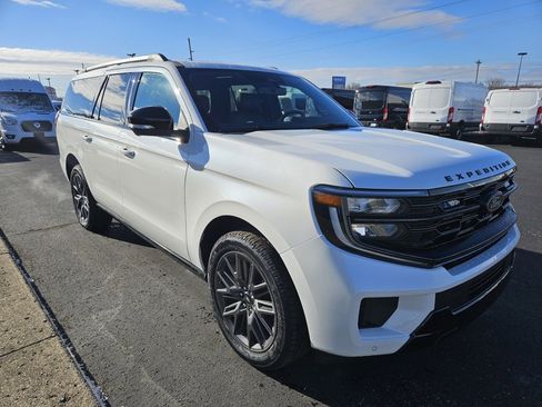 New 2025 Ford Expedition Max Platinum w/ Stealth Performance Package image 5
