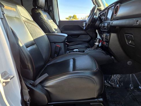 Used 2021 Jeep Gladiator Mojave image 14