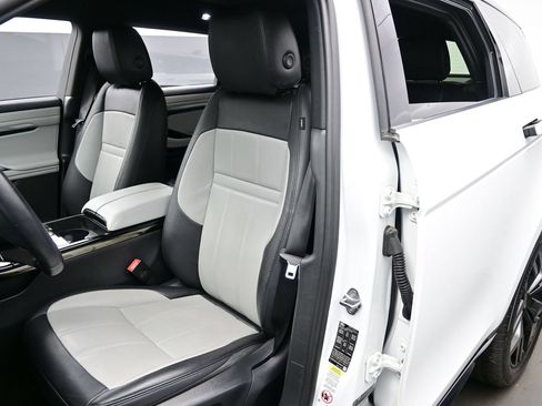 Used 2023 Land Rover Range Rover Evoque R-Dynamic S AWD/4WD image 12