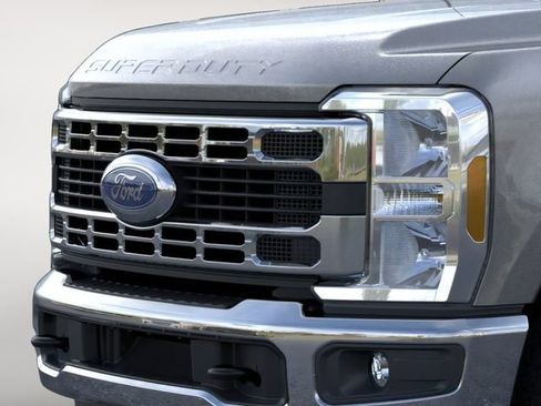 New 2026 Ford F250 XLT w/ FX4 Off-Road Package AWD/4WD image 9