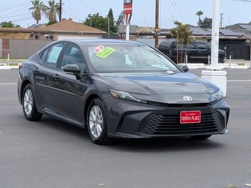 Used 2025 Toyota Camry LE w/ Convenience Package FWD image 3