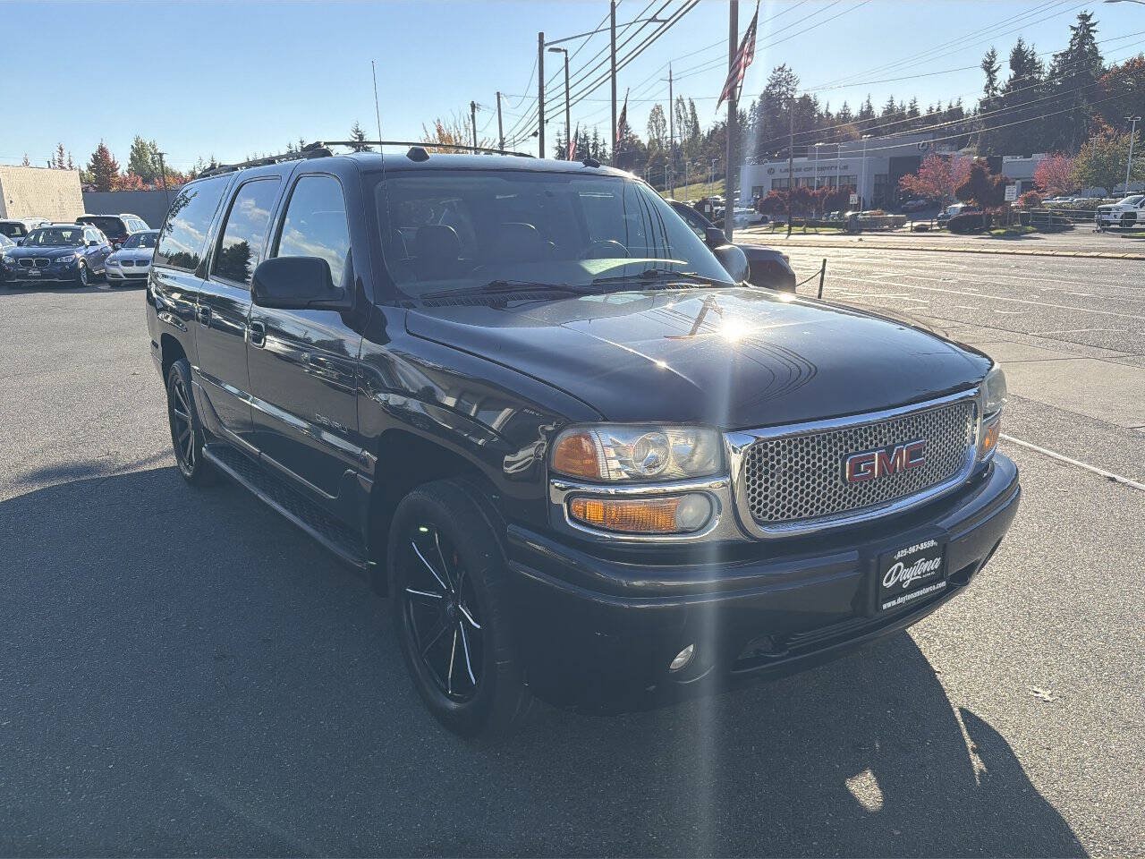 Used 2004 GMC Yukon XL Denali AWD/4WD image 10