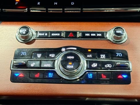Used 2020 Lincoln Aviator Reserve w/ Equipment Group 202A AWD/4WD image 14