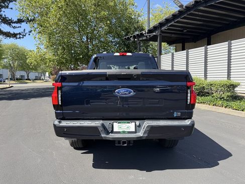 Used 2023 Ford F150 Lightning XLT AWD/4WD image 8