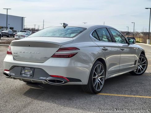 Used 2024 Genesis G70 2.5T image 7