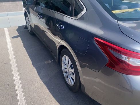 Used 2018 Nissan Altima 2.5 S w/ S Convenience Package FWD image 4